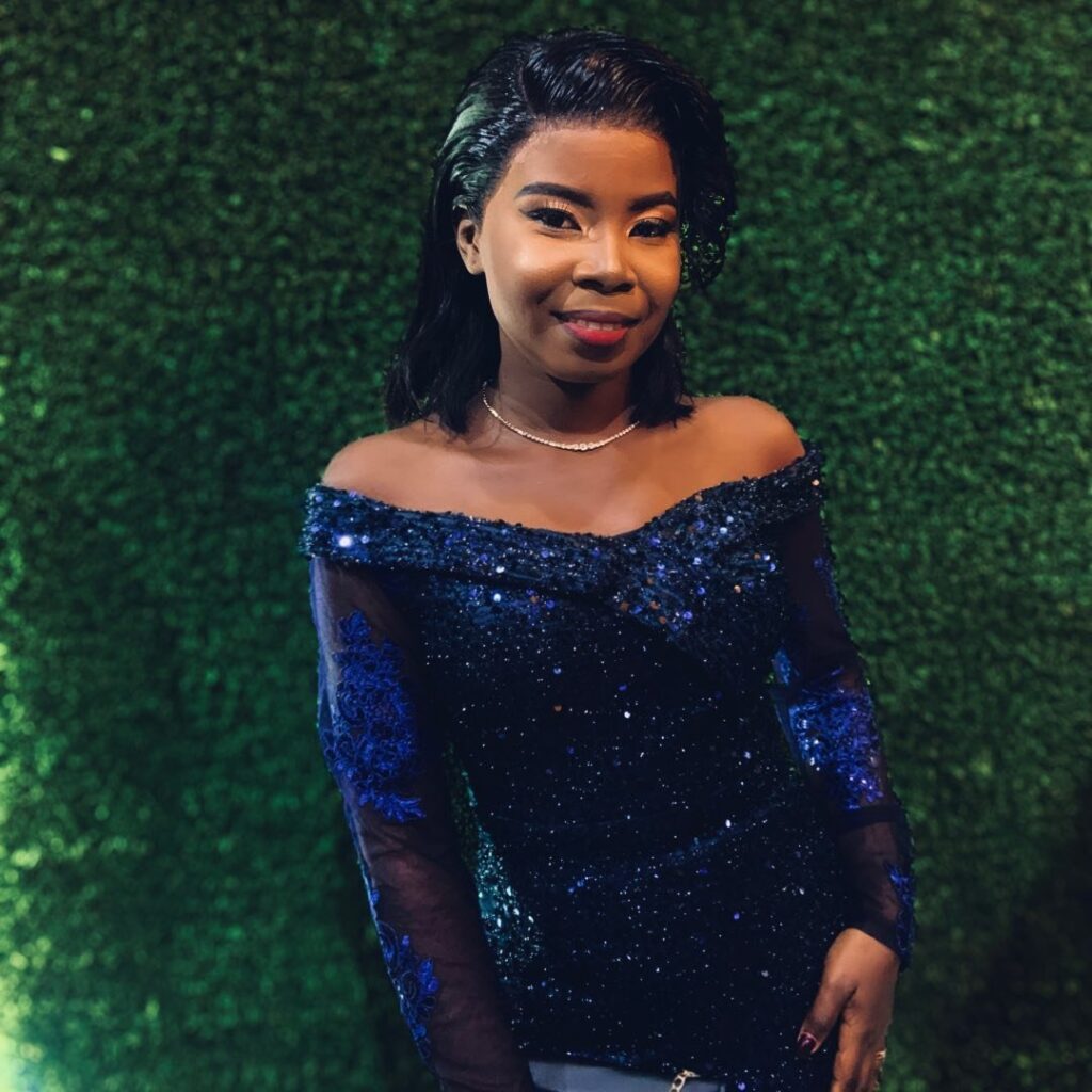 Gloria Gomer : Une icône du petit écran célèbre une année de plus ! Votedefan08032025Gloria3 1024x1024