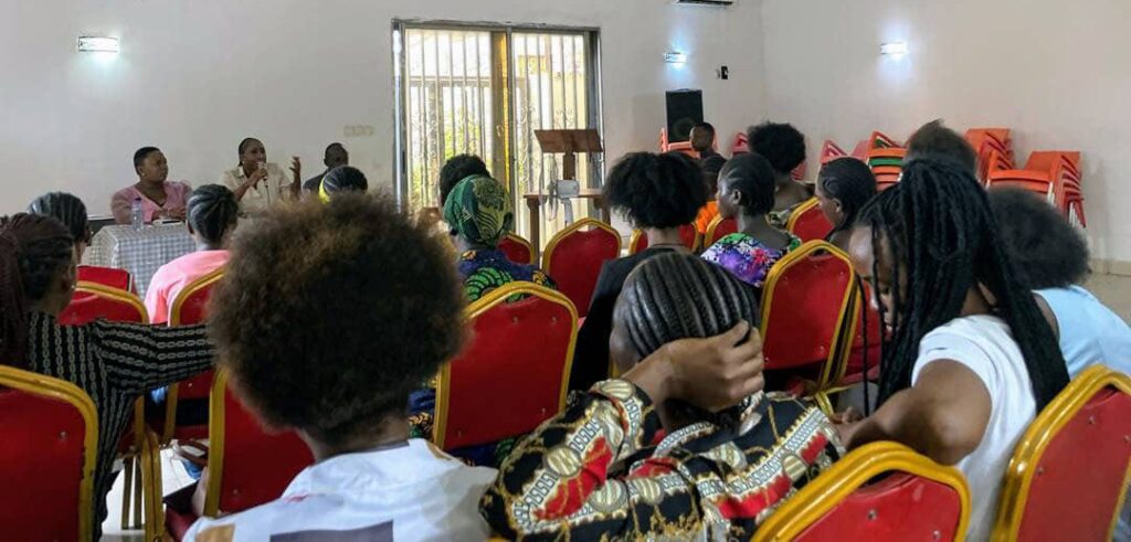 Katengwa Nyota inspire la N’sele : une conférence pour éveiller le leadership féminin Votedean 16052025 Katengwa Nyota E1747431485489 1024x491