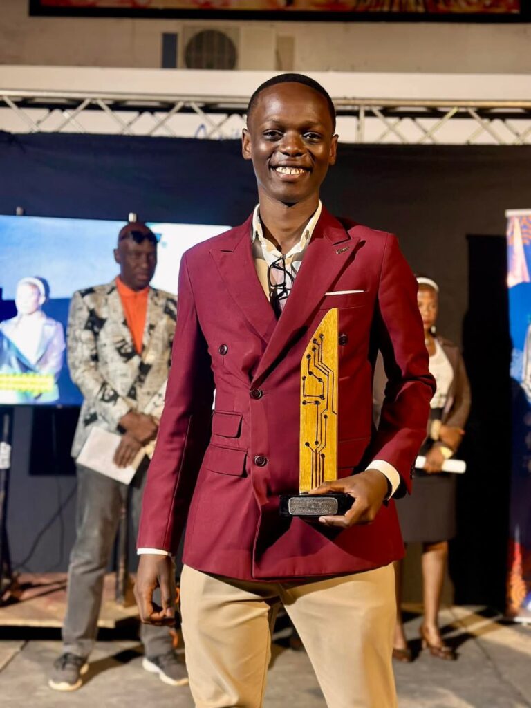 Magellan Kahozi frappe fort avec Kapinga Marie-Thérèse Votedean 17052025 Mangellan 768x1024