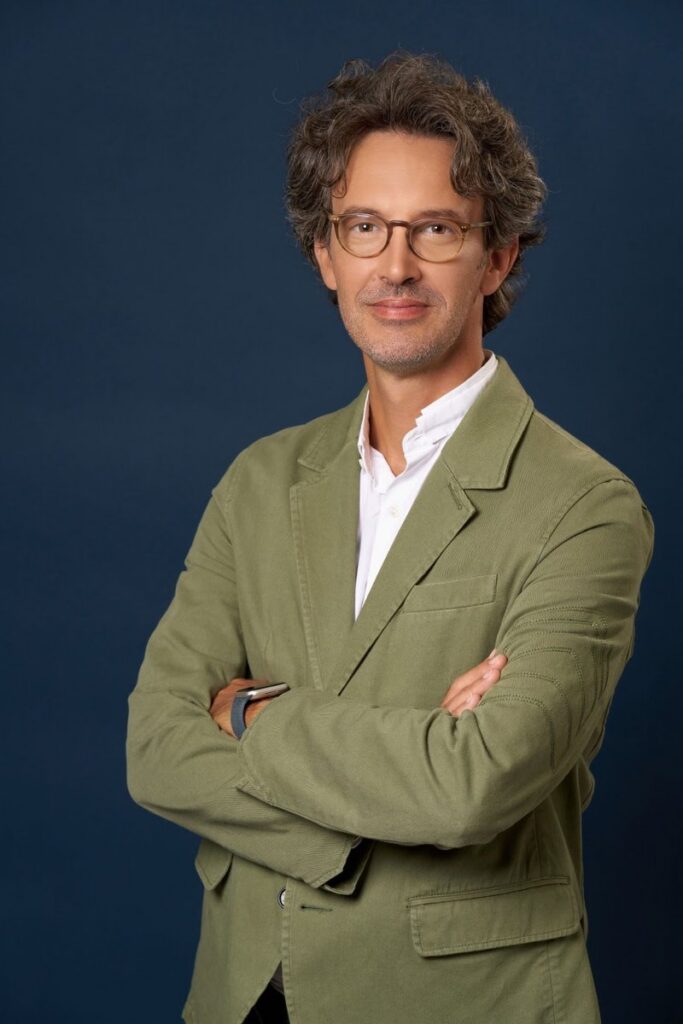 Votedefan 23102025 Thomas Follin 683x1024