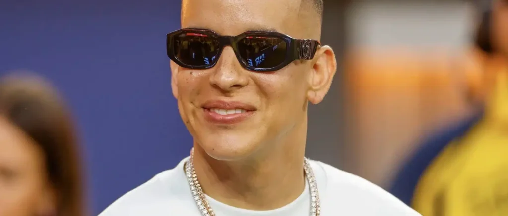 Le Roi du Reggaeton Daddy Yankee annonce : « Je vivrai pour Jésus » Votedefan 01112025 Daddy Yankee 1024x437